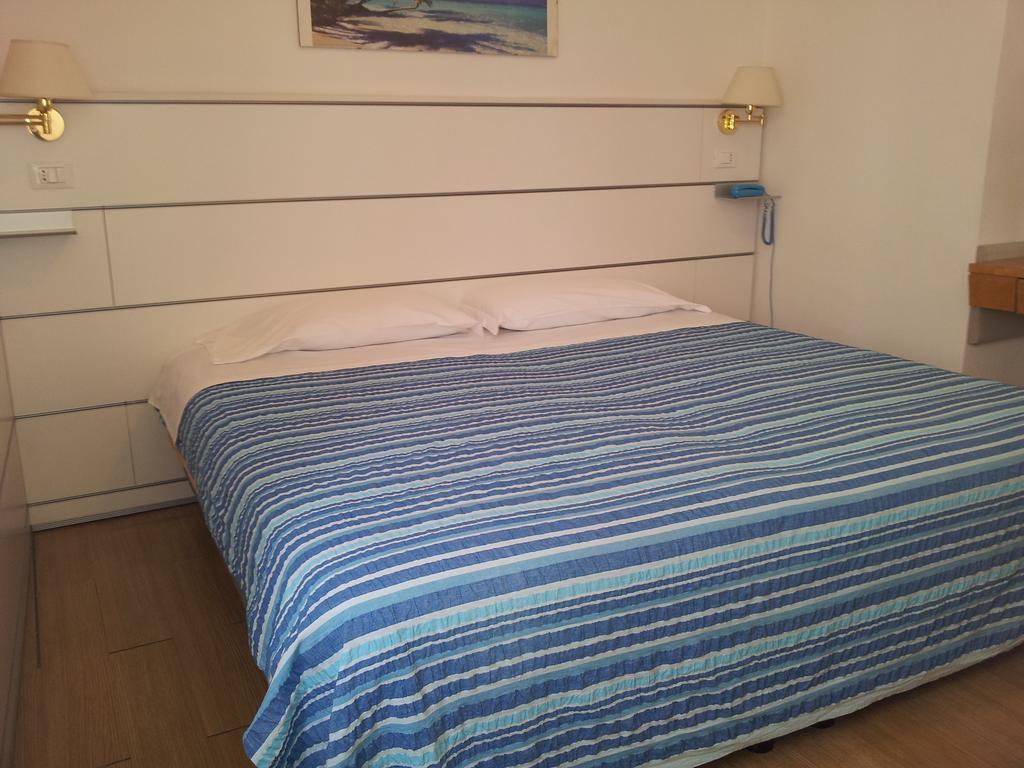 Hotel Post بيرغامو الغرفة الصورة